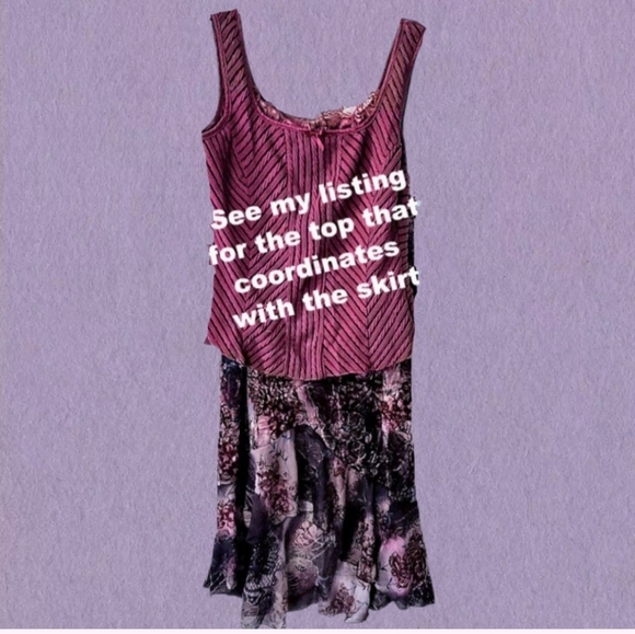 Ladies Purple Floral Gypsy Ruffle Skirt - Picture 11 of 13